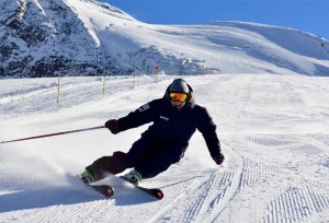 Emma-Cairns-skiing-Saas-Fee