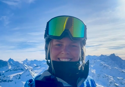 Laura photo - Expert Danish Ski Instructor